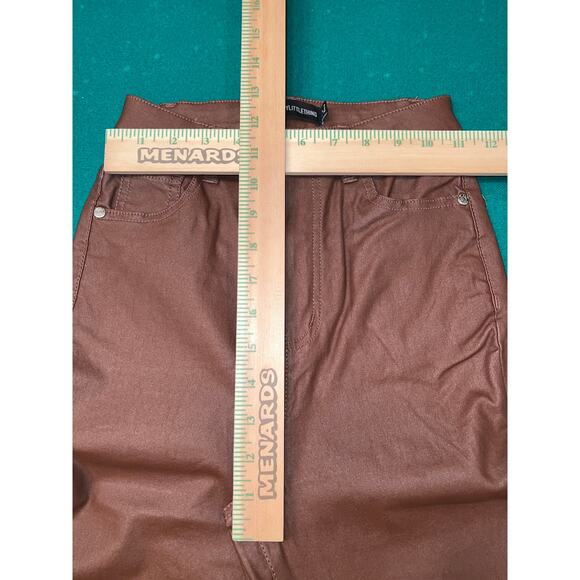 PrettyLittleThing Chocolate Coated Effect Skinny Leg Jean sz 8 - Picture 5 of 8